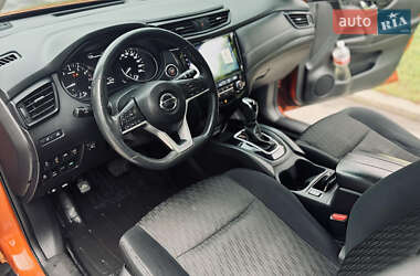 Внедорожник / Кроссовер Nissan Rogue 2016 в 