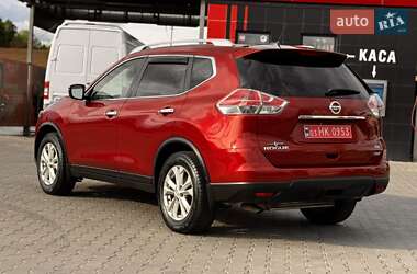 Внедорожник / Кроссовер Nissan Rogue 2015 в 
