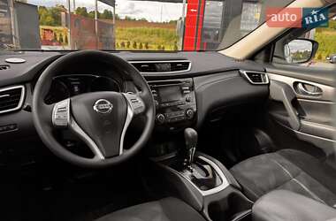 Внедорожник / Кроссовер Nissan Rogue 2015 в 