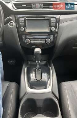 Внедорожник / Кроссовер Nissan Rogue 2014 в 