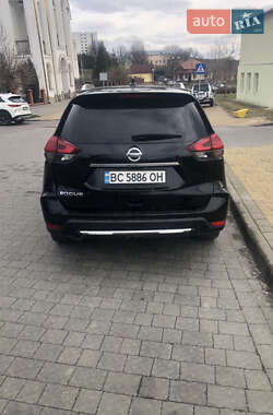 Внедорожник / Кроссовер Nissan Rogue 2016 в 