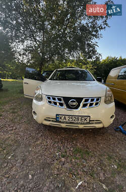 Внедорожник / Кроссовер Nissan Rogue 2011 в 