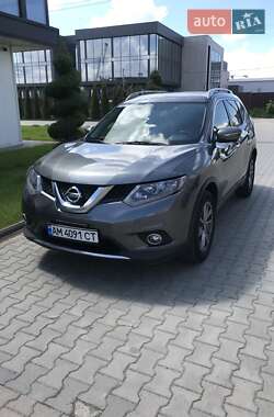 Позашляховик / Кросовер Nissan Rogue 2015 в Києві