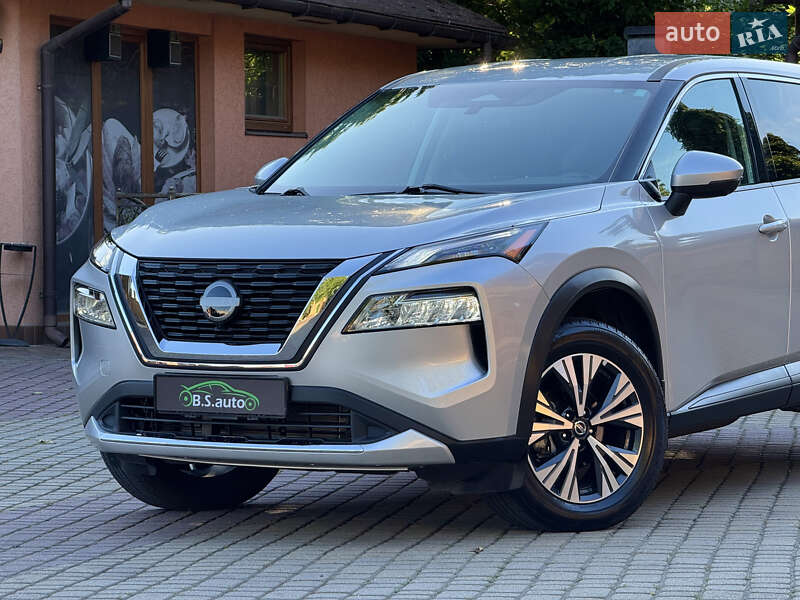 Внедорожник / Кроссовер Nissan Rogue 2021 в Мукачево