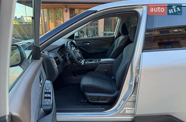 Внедорожник / Кроссовер Nissan Rogue 2021 в 