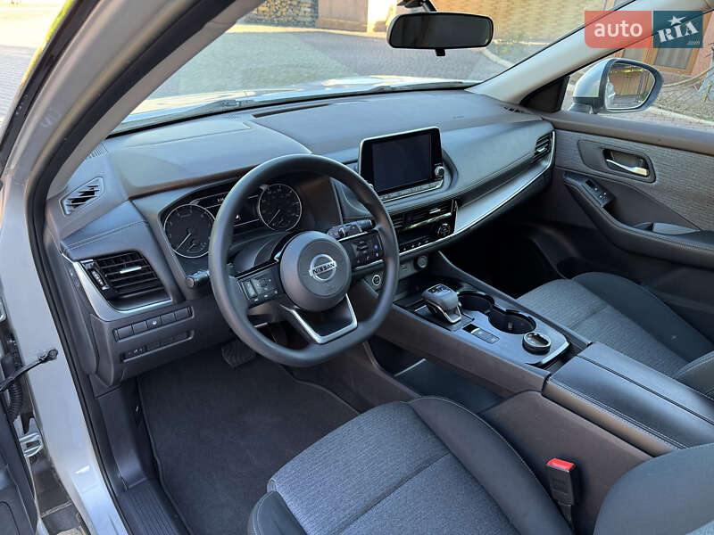 Внедорожник / Кроссовер Nissan Rogue 2021 в Мукачево