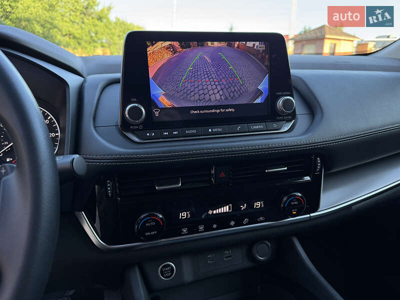 Внедорожник / Кроссовер Nissan Rogue 2021 в Мукачево