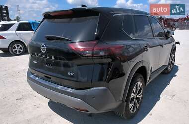 Внедорожник / Кроссовер Nissan Rogue 2021 в 