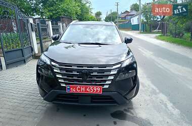 Nissan Rogue 2024