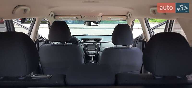 Внедорожник / Кроссовер Nissan Rogue 2016 в Ивано-Франковске