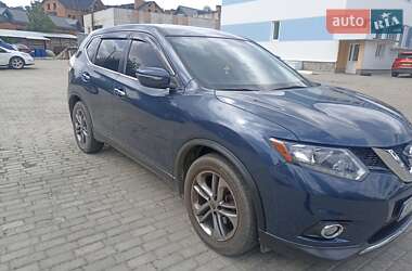 Внедорожник / Кроссовер Nissan Rogue 2015 в 