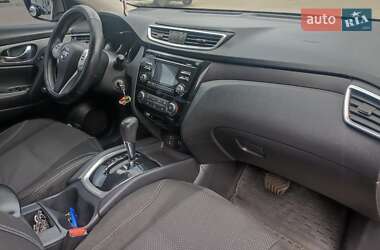 Внедорожник / Кроссовер Nissan Rogue 2015 в 