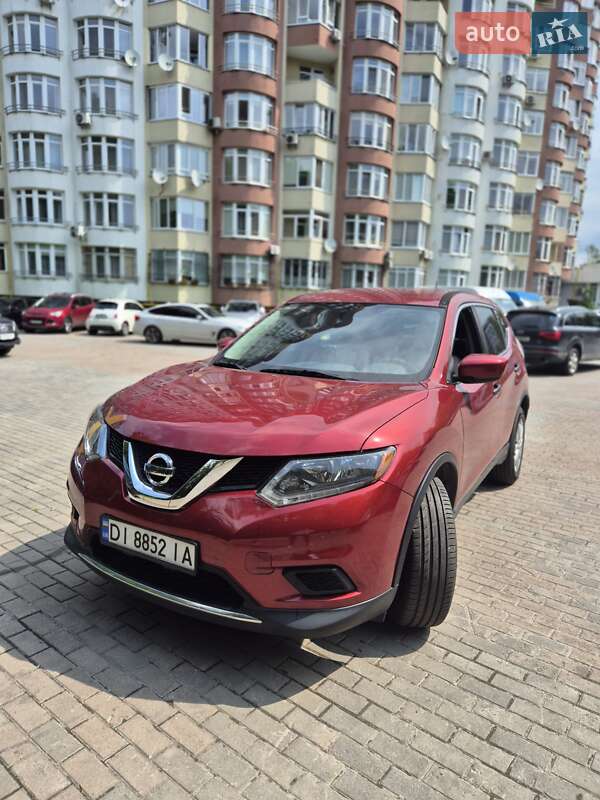 Позашляховик / Кросовер Nissan Rogue 2016 в Львові