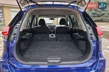 Внедорожник / Кроссовер Nissan Rogue 2018 в 
