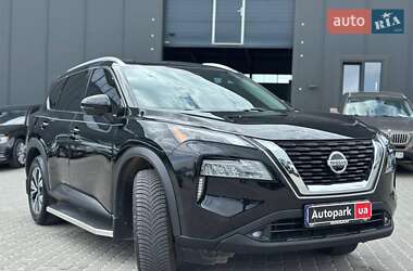 Внедорожник / Кроссовер Nissan Rogue 2021 в 