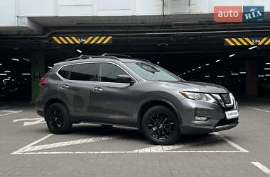 Позашляховик / Кросовер Nissan Rogue 2017 в Києві