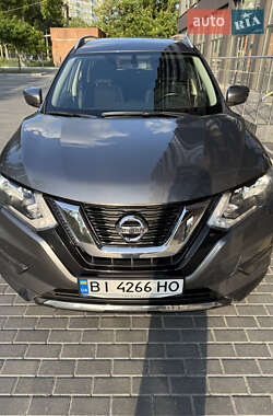 Внедорожник / Кроссовер Nissan Rogue 2016 в 