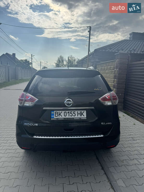 Позашляховик / Кросовер Nissan Rogue 2015 в Рівному
