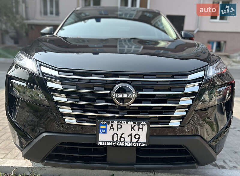 Позашляховик / Кросовер Nissan Rogue 2023 в Запоріжжі