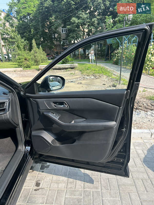 Позашляховик / Кросовер Nissan Rogue 2023 в Запоріжжі