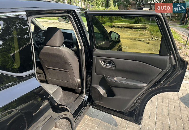 Позашляховик / Кросовер Nissan Rogue 2023 в Запоріжжі