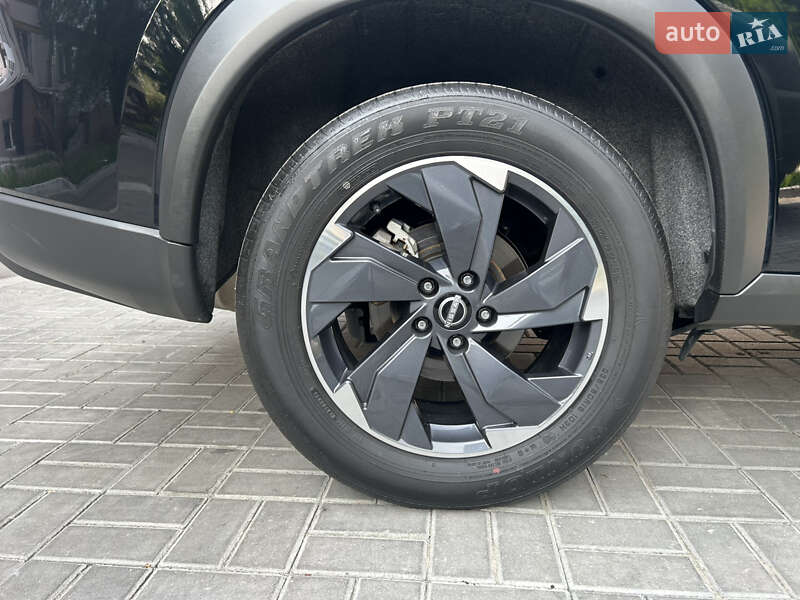 Позашляховик / Кросовер Nissan Rogue 2023 в Запоріжжі