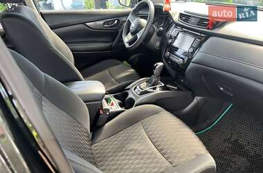 Позашляховик / Кросовер Nissan Rogue 2019 в 