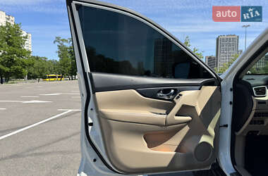 Позашляховик / Кросовер Nissan Rogue 2014 в 