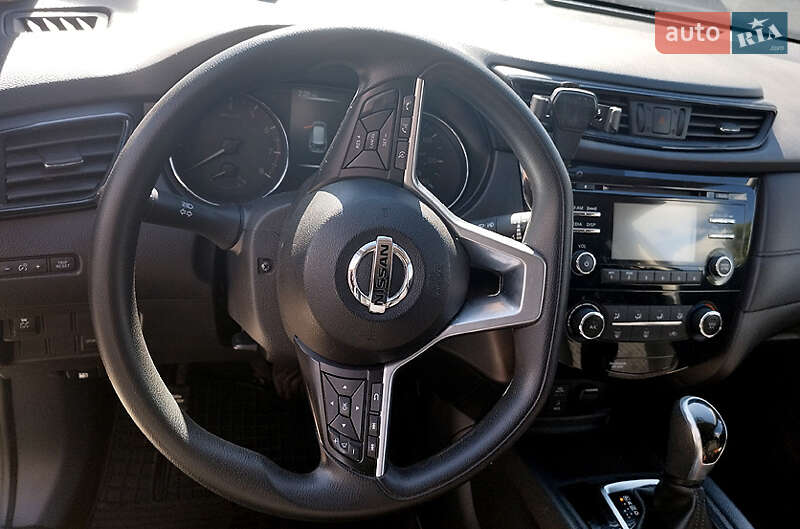 Позашляховик / Кросовер Nissan Rogue 2016 в Києві