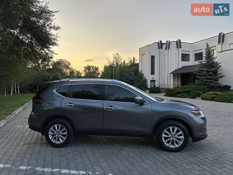 Позашляховик / Кросовер Nissan Rogue 2019 в Павлограді