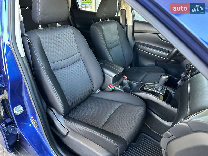 Позашляховик / Кросовер Nissan Rogue 2018 в Запоріжжі