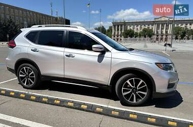 Внедорожник / Кроссовер Nissan Rogue 2016 в Николаеве
