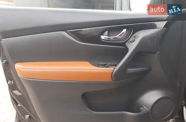 Внедорожник / Кроссовер Nissan Rogue 2019 в 