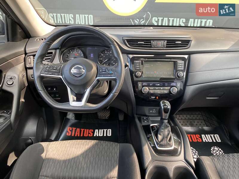 Внедорожник / Кроссовер Nissan Rogue 2018 в Хмельницком