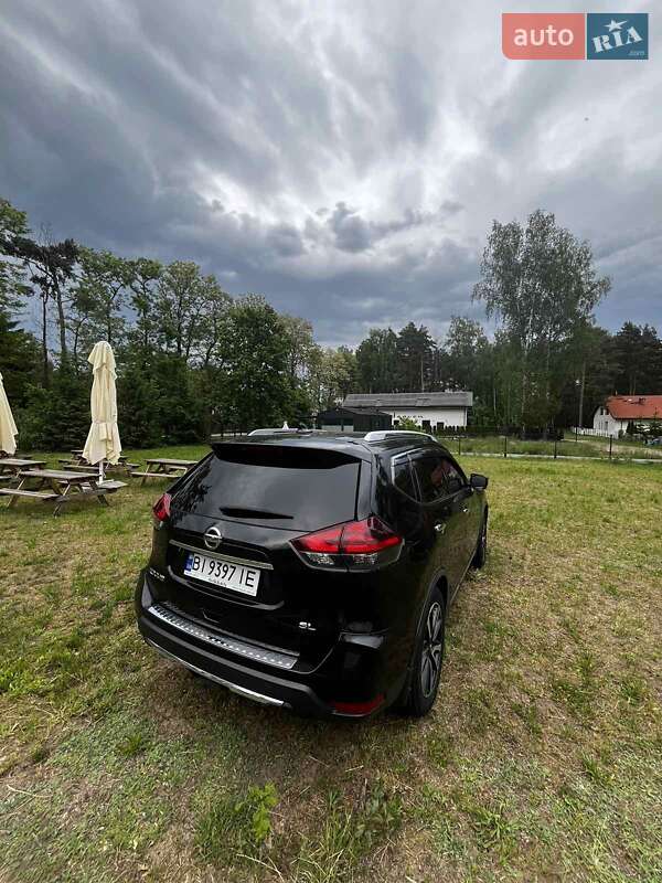 Позашляховик / Кросовер Nissan Rogue 2018 в Полтаві