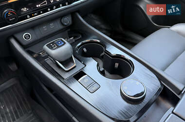 Позашляховик / Кросовер Nissan Rogue 2021 в 