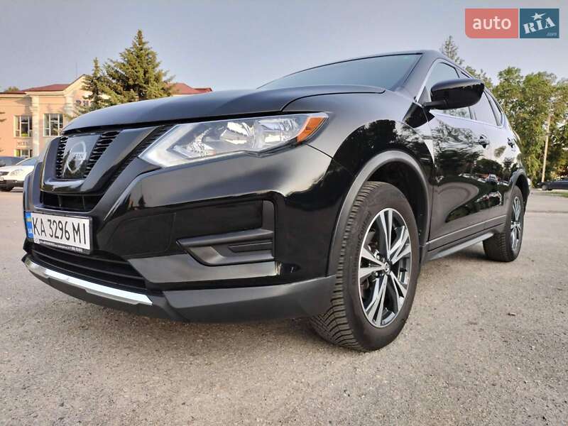 Позашляховик / Кросовер Nissan Rogue 2017 в Харкові