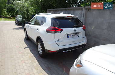 Внедорожник / Кроссовер Nissan Rogue 2019 в 