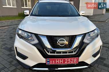 Внедорожник / Кроссовер Nissan Rogue 2017 в Ковеле