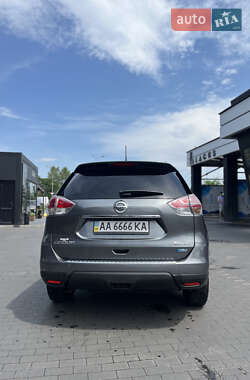 Позашляховик / Кросовер Nissan Rogue 2014 в 