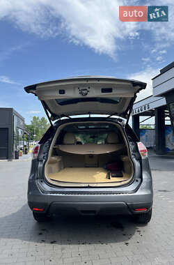 Позашляховик / Кросовер Nissan Rogue 2014 в 