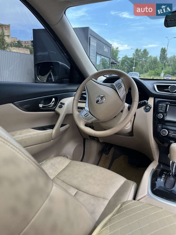 Позашляховик / Кросовер Nissan Rogue 2014 в Києві