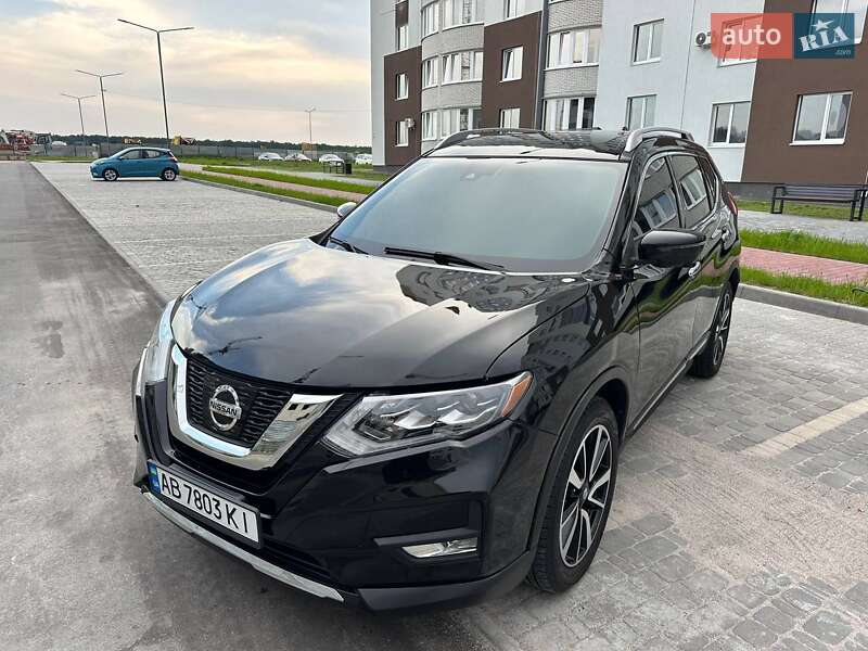 Позашляховик / Кросовер Nissan Rogue 2017 в Вінниці