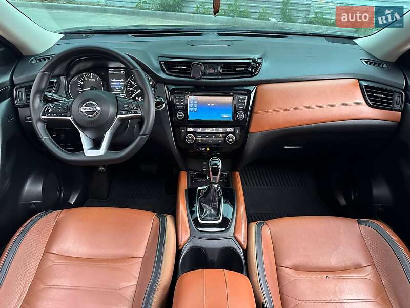 Позашляховик / Кросовер Nissan Rogue 2017 в Вінниці
