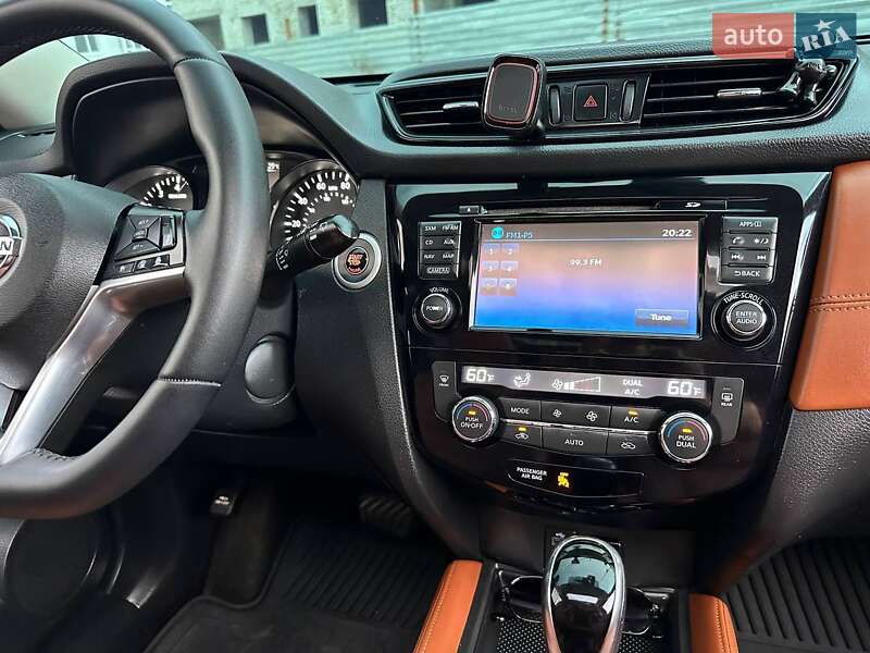Позашляховик / Кросовер Nissan Rogue 2017 в Вінниці