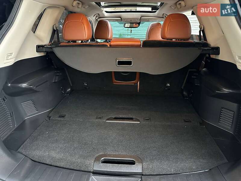 Позашляховик / Кросовер Nissan Rogue 2017 в Вінниці