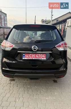 Позашляховик / Кросовер Nissan Rogue 2015 в 