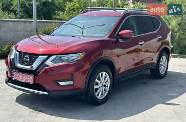 Внедорожник / Кроссовер Nissan Rogue 2018 в Львове