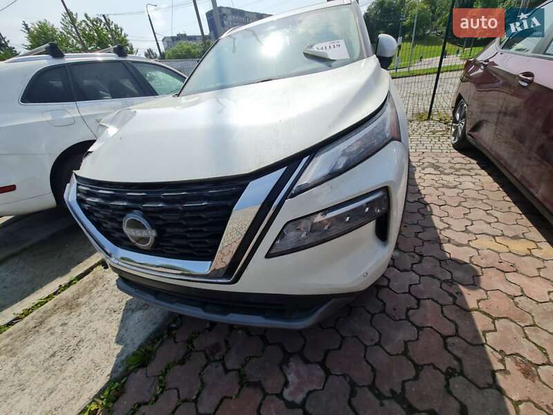 Внедорожник / Кроссовер Nissan Rogue 2023 в Киеве