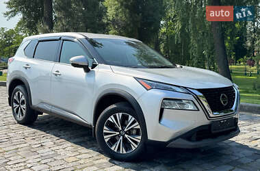 Внедорожник / Кроссовер Nissan Rogue 2021 в 